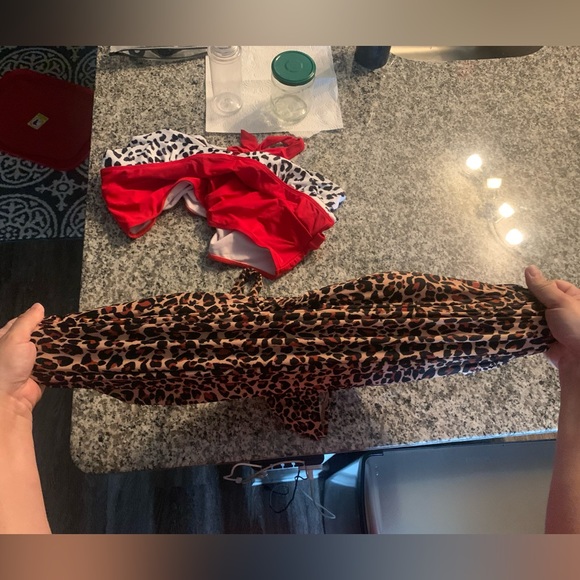 Bathing suit - Picture 9 of 9